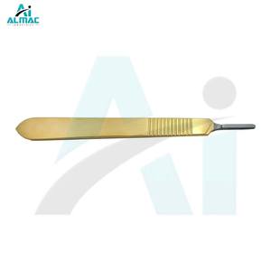 ALMAC Golden Scalpel Handle Outil chirurgical en acier inoxydable pour une coupe précise et une utilisation précise dans les procédures médicales CE ISO - Product Image 2