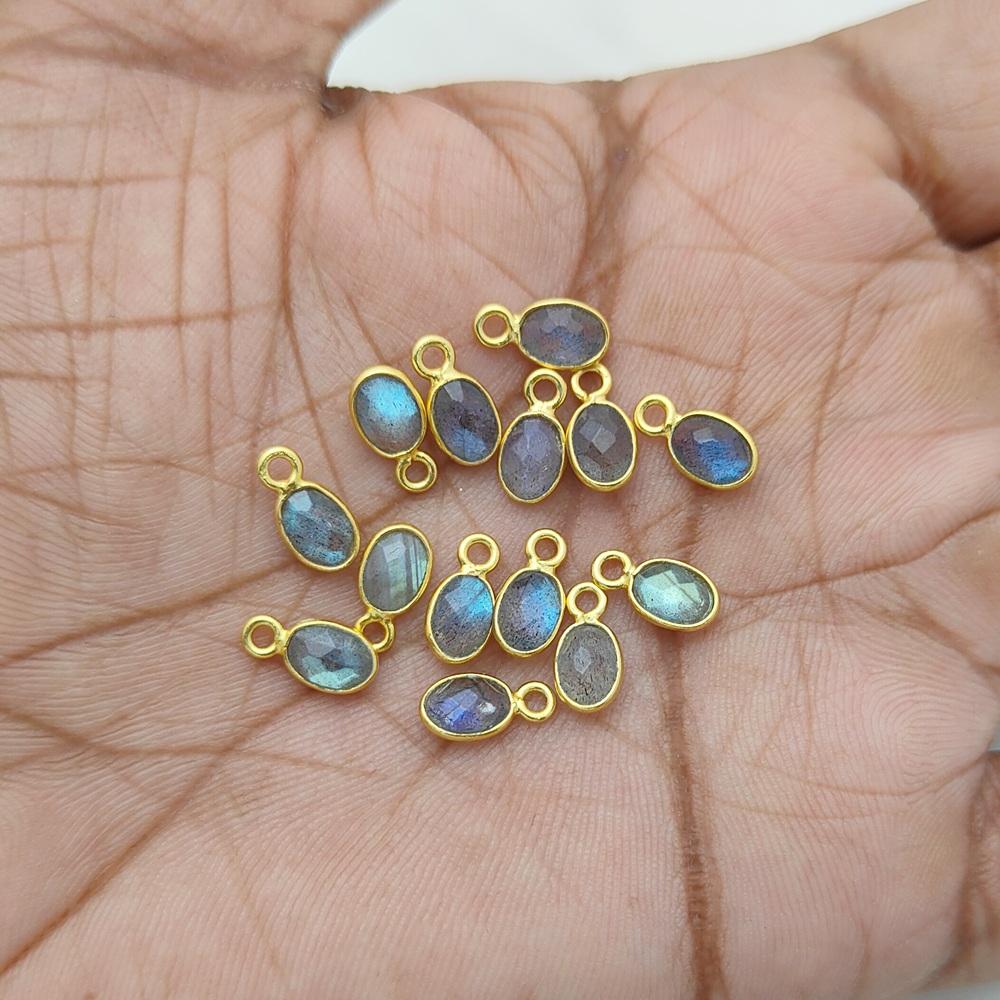 ลาบราดอไลท์