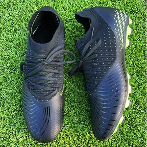<span class=keywords><strong>Scarpe</strong></span> da <span class=keywords><strong>Calcio</strong></span> per Bambini e Ragazzi <span class=keywords><strong>con</strong></span> Colletto a <span class=keywords><strong>Calzino</strong></span> Lavorato a Maglia, Suola MG Multi-Terreno, Nero Verde, per Ragazze e Ragazzi, Squadra Scolastica - Product Image 1