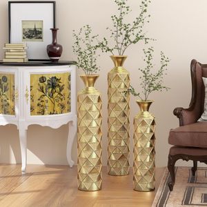 <b>Set</b> <b>Of</b> <b>3</b> Metal Cylinder <b>Vases</b> For Weddings And Events Creating Elegant Centerpieces And Decorative Accents - Product Image 4