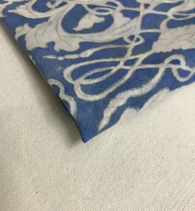 Tela de Algodón Estampada a Mano con Diseño Geométrico Jaal en Azul Índigo y Blanco, Textil Tradicional Indio - Product Image 3