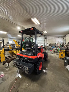 Mini-chargeuse sur pneus Kubota industrielle pour travaux de construction avec moteur IoT et godet de terrassement, vente en gros - Product Image 4