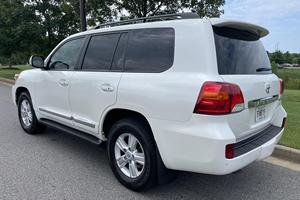 Propre, d'occasion, 2013, pour 3 mois restants, conduite à gauche, Euro IV, émissions, 5 places - Product Image 5