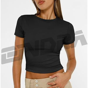 Camiseta corta informal de algodón 2025 para mujer, cuello redondo, manga corta, transpirable, estilo urbano, moderno, venta al por mayor, ODM, personalizada, fabricada en fábrica - Product Image 2