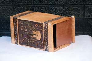 Urne de crémation en bois personnalisée pour boîte à cendres pour urne à cendres humaines pour maman et papa - Product Image 3