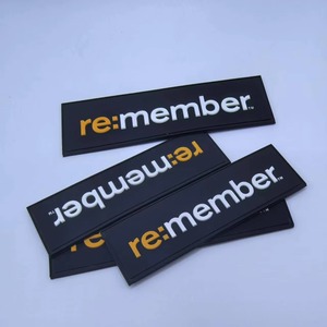 Parches de PVC Suave Premium con Logotipos Personalizados para Ropa Urbana, Deportiva y de Moda, al por Mayor - Product Image 5