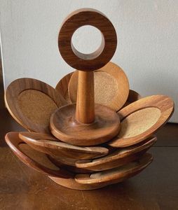 Sous-verres en bois faits à la main Sous-verres en chêne et liège faits à la main Sous-verres en bois naturel et liège Coffret cadeau pour accessoires de cuisine - Product Image 6