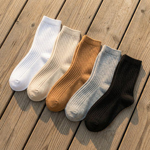 Chaussettes mi-mollet côtelées en tricot pour femme avec design antidérapant breveté à angle droit de 90 degrés pour un usage quotidien - Product Image 1