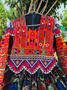 Toutes les couleurs et tous les motifs possibles Robe kuchi respirante Meilleure qualité Tissu en coton Robe de broderie Kuchi afghan Disponible en - Product Image 5