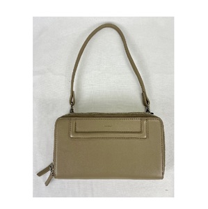 2024 Mini bolso de mano de cuero de vaca para mujer con logotipo personalizado Producto al por mayor Bolsos producidos de manera sostenible - Product Image 1