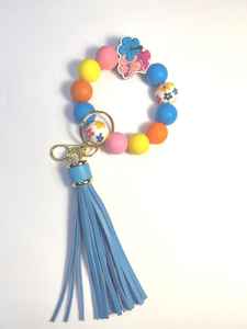 Porte-clés fait main avec perles en bois et anneau en acier inoxydable | Porte-clés coloré en perles de bois et acier inoxydable | VRNQ - Product Image 4