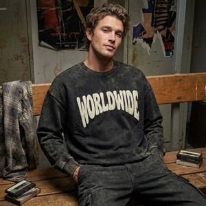 Suéter Holgado con Lavado Mineral Desgastado, Estilo Vintage de los 90, Letras con Efecto Espumado Agrietado, Decolorado al Sol, 100% Algodón, Invierno - Product Image 3