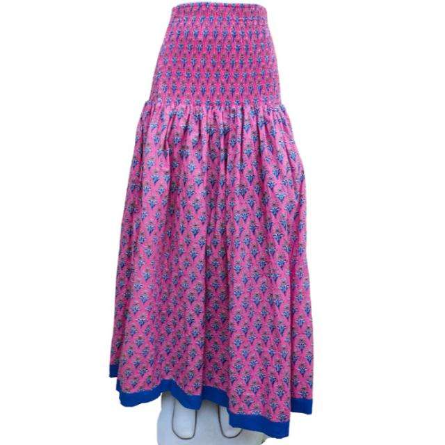 สีแดงม่วง