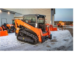 ซื้อรถตักล้อยาง Kubota SVL65-2 ที่มีความสามารถรับน้ำหนักใช้งานได้ 2100 ปอนด์ พร้อมระบบควบคุมแบบ Pilot ขั้นสูง - Product Image 2