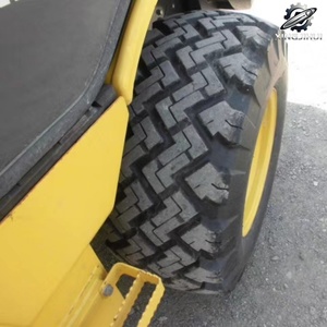 รถตักล้อยาง Komatsu40 มือสอง 6.4 ตัน ถัง 1.2 ลูกบาศก์เมตร แบรนด์ญี่ปุ่นแท้ เครื่องจักรก่อสร้างมือสอง ชั่วโมงการทำงานต่ำ ได้รับการรับรองมาตรฐาน CE - Product Image 2