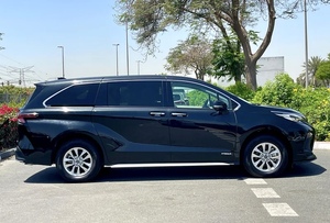 Nuova Toyota Sienna Hybrid 2024 2.5L LE 4 cilindri 186 CV (182 kW) con cambio automatico, 7 posti, trazione anteriore, guida a sinistra - Product Image 5