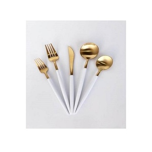 Ensemble de couverts faits à la main en acier inoxydable taille et forme personnalisées cuillère couteau fourchette ensemble de couverts à bas prix - Product Image 4