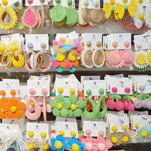 Pendientes de Ganchillo con Borlas de Rafia, Estilo Boho, Trenzados, Exagerados, para Playa, Hechos a Mano, Florales, de Verano - Product Image 1