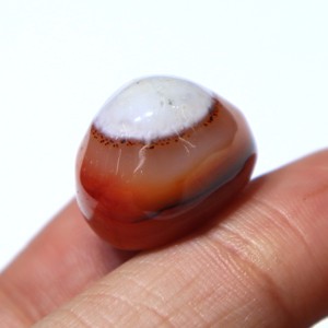 พลอยอาเกตสีส้มธรรมชาติ ทรงคาโบชอง ลายเส้น  แบบเรียบ  ขายส่งสำหรับทำเครื่องประดับ - Product Image 2