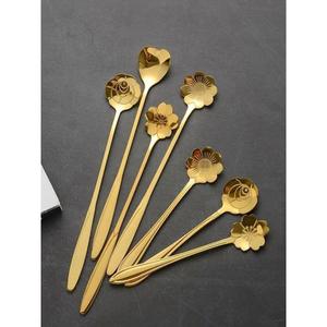 ชุดเครื่องใช้บนโต๊ะอาหารโลหะมันวาวพร้อมที่จับโค้งแบบทันสมัยและโครงสร้างที่แข็งแรงสำหรับการใช้บนโต๊ะประจำวันที่บ้านจากซัพพลายเออร์อินเดีย - Product Image 1