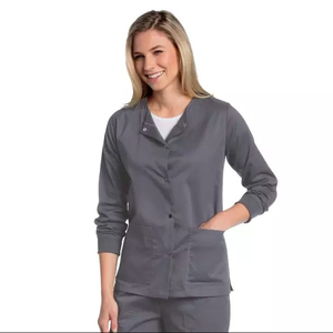 Camisa y pantalón elásticos de uniformes de hospital hechos a medida OEM de alta calidad con encaje al por mayor - Product Image 3