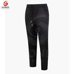 Vente en gros de vêtements de sport tech de haute qualité personnalisés de grande taille pour hommes ensemble de jogging survêtement pour hommes - Product Image 5