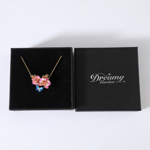 สร้อยคอเงินแท้ลายดอกกล้วยไม้ฟาแลนนอปซิสและผีเสื้อในสวนแสนโรแมนติก - Product Image 4