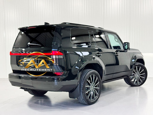 Lexus GX 550 Serie GX 2025 SUV con Asientos de Cuero Oscuro Signature, Cámara Trasera Automática de 360°, Faros LED Panorámicos en Venta - Product Image 1