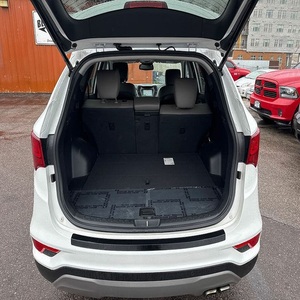 Hyundai Santa Fe 2016, Euro VI, Emisión 6.1-8L, SUV Automática de Gasolina - Product Image 2