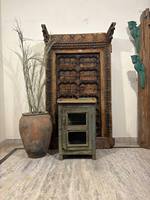 Armoire en bois élégante et moderne, faite à la main, écologique, multi-usages, avec portes à panneaux plats miroir, finition vieillie, pour salon