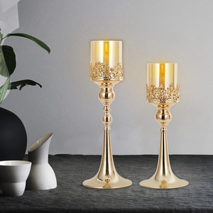 Bougeoir en métal artisanal avec finition antique pour créer une ambiance chaleureuse et chaleureuse lors de réunions de famille ou de fêtes spéciales - Product Image 4