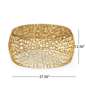 Table basse moderne écologique en aluminium finition or, base ajourée corail, plateau lisse, mobilier de luxe fait main par des designers - Product Image 6