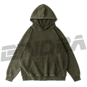 เสื้อฮู้ดดี้ทรงโอเวอร์ไซส์สีเทาอ่อน ลุคสตรีทสบายๆ สัมผัสนุ่ม ใส่สบายทุกวัน พร้อมสไตล์โดดเด่นทันสมัย - Product Image 4