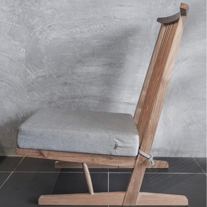 Silla decorativa de madera de teca, respaldo de husillo alto, Marco minimalista, asiento acolchado - Product Image 3