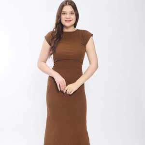 Vestido Midi ajustado con hombros descubiertos de alta calidad para mujer Mezcla de algodón Frente plisado Cuello barco Ropa de fiesta a granel - Product Image 3