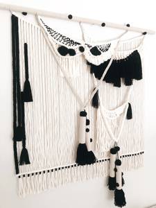 Tapiz bohemio de macramé hecho a mano para colgar en la pared - Product Image 5