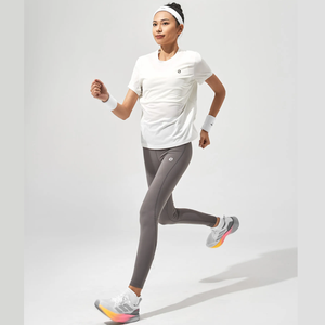 Camiseta cómoda para correr de mujer OEM con estampado de logotipo personalizado para el verano - Product Image 1