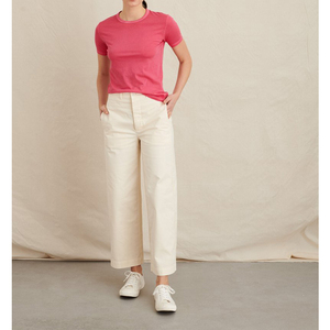 Camiseta de algodón de manga corta de alta calidad para mujer Color rojo personalizado Características al por mayor Logotipo personalizado Ropa informal Diseño en blanco - Product Image 6