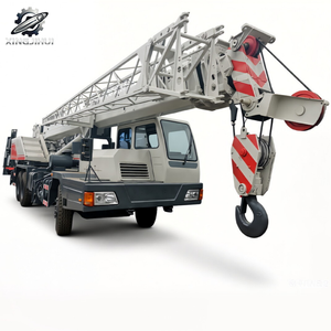 Grue hydraulique sur camion ZoomlionQY25E d'occasion, 25 tonnes, flèche télescopique maximale de 40 m, marque chinoise d'origine, faible nombre d'heures, certifiée CE - Product Image 1