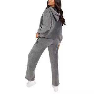 Venta al por mayor de chándal deportivo unisex con logotipo personalizado trajes lisos para hombres y mujeres con capucha más chándal para correr - Product Image 2