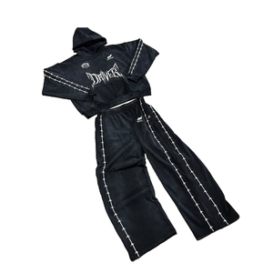 Ensemble de survêtement streetwear pour homme, personnalisé, effet délavé à l'acide, en coton écologique, avec broderie, comprenant un sweat à capuche et un pantalon de survêtement évasé doublé de soie - Product Image 1