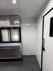 Remorque alimentaire commerciale entièrement équipée, camion de restauration mobile économique pour restaurant et boulangerie, en métal, 4 roues, capacité 10 personnes - Product Image 2