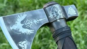 Hacha forjada artesanal de primera calidad, mango de madera negra vikinga, herramienta de división de estilo, regalo perfecto para hombres - Product Image 6