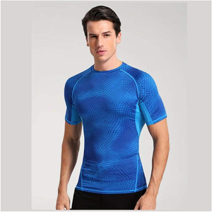 Sports Guard Top para atletas adultos Protección contra erupciones de secado rápido para actividades al aire libre con mangas cortas - Product Image 1