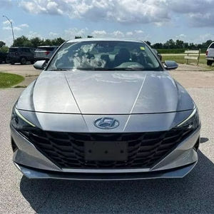 Certifié 2023 Hy-undai ELANTRA SEL - Product Image 1