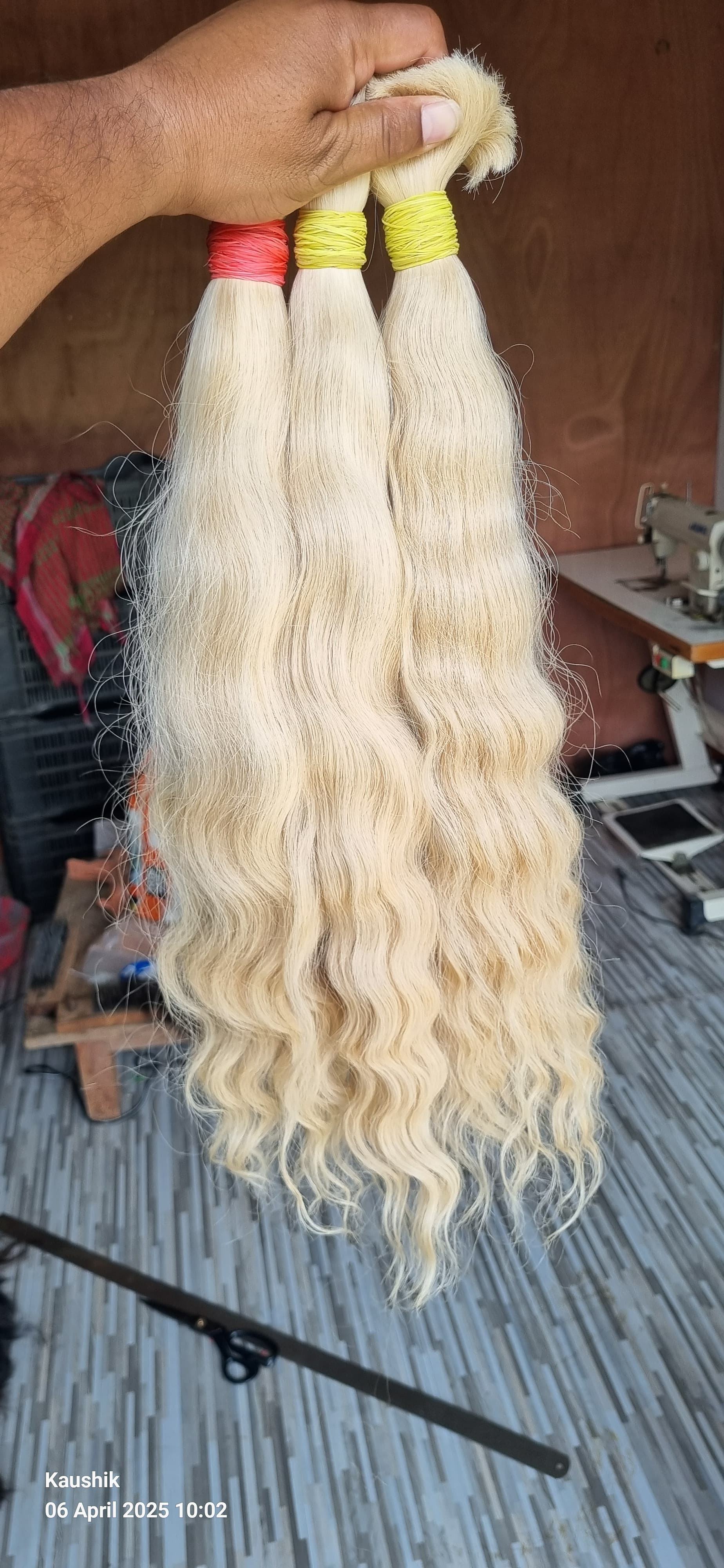 สีบลอนด์