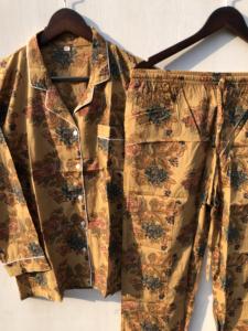 Conjunto de Pijama de Algodón Hecho a Mano con Estampado Floral, Estilo Indio, Venta al Por Mayor al Mejor Precio - Product Image 2