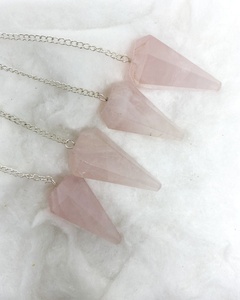 Péndulo de Cuarzo Rosa Pulido de Alta Calidad en Forma de Cono con Cadena de Plata para Feng Shui y Reiki, Meditación y Sanación, Venta al Por Mayor - Product Image 2