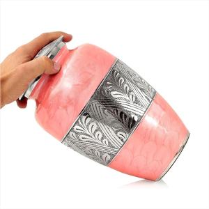 Urnes de crémation en métal en aluminium pour cendres et restes mortels | Belles urnes faites à la main pour humains et animaux domestiques (Palais des pétales roses) - Product Image 4