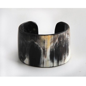 Brazaletes de Cuerno de Búfalo Ecológicos de Alta Calidad, Joyería Tradicional Hecha a Mano para Mujer, Venta al por Mayor - Product Image 2